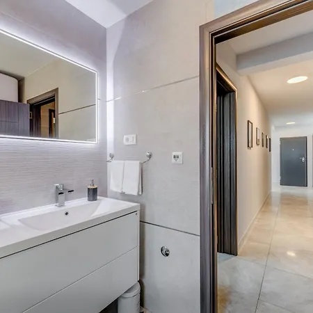 Luxury Paradise Podstrana