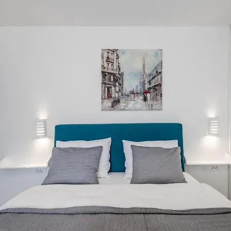 Luxury Paradise Apartment