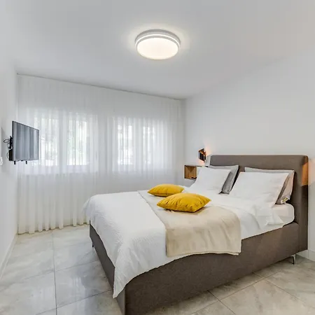 Apartment Luxury Paradise Podstrana