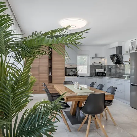 Apartment Luxury Paradise *