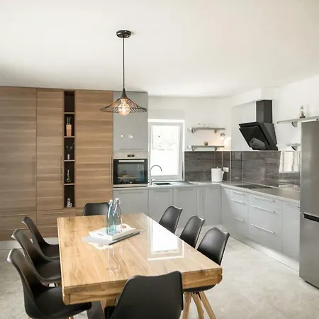 Luxury Paradise Apartament
